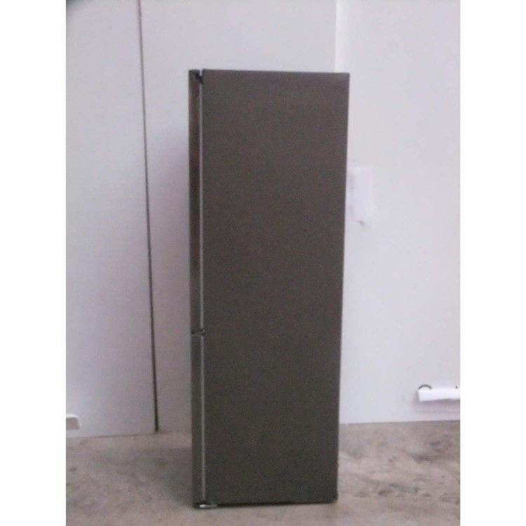 GRADE A3 - Moderate Cosmetic Damage - Samsung RB31FERNBSS 1.85m Tall Freestanding Fridge Freezer With CoolSelect Drawers  - Inox Stainless