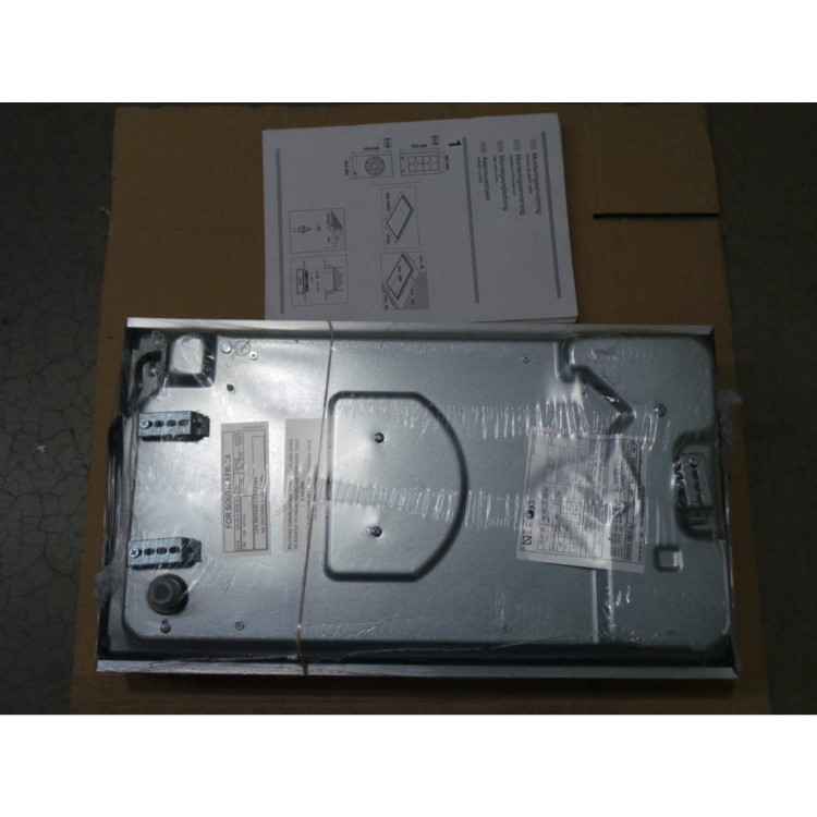 GRADE A2 - Light cosmetic damage - Siemens ER326AB70E 30cm Wok Gas Hob Black