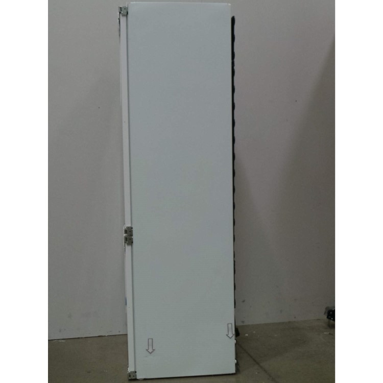 GRADE A2 - Minor Cosmetic Damage - Rangemaster 10180 70-30 Integrated Fridge Freezer