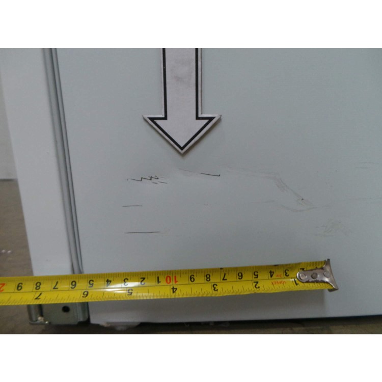 GRADE A2 - Minor Cosmetic Damage - Rangemaster 10180 70-30 Integrated Fridge Freezer