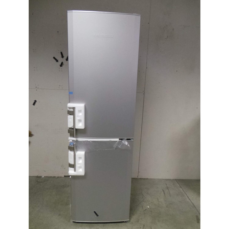 GRADE A2 - Light cosmetic damage - Liebherr CNSL3033 NoFrost Freestanding Fridge Freezer - Silver