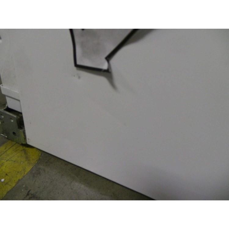 GRADE A2 - Light cosmetic damage - Zanussi ZRT27101WA Free-Standing Fridge Freezer in White