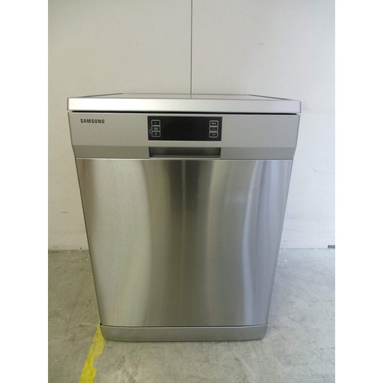 GRADE A2 - Light cosmetic damage - Samsung DW-FN320T 12 Place Freestanding Dishwasher - Silver With Stainless Steel Effect Door
