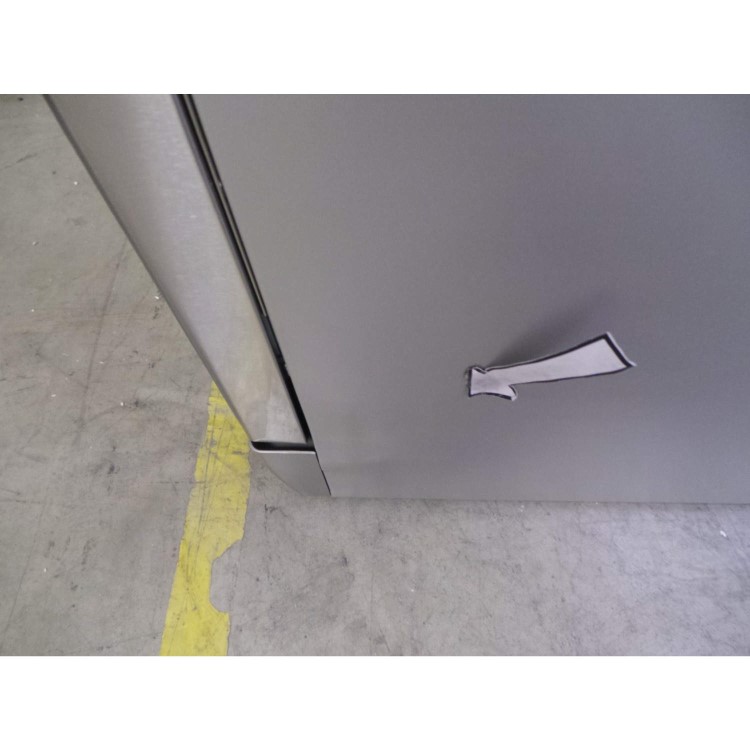 GRADE A2 - Light cosmetic damage - Samsung DW-FN320T 12 Place Freestanding Dishwasher - Silver With Stainless Steel Effect Door