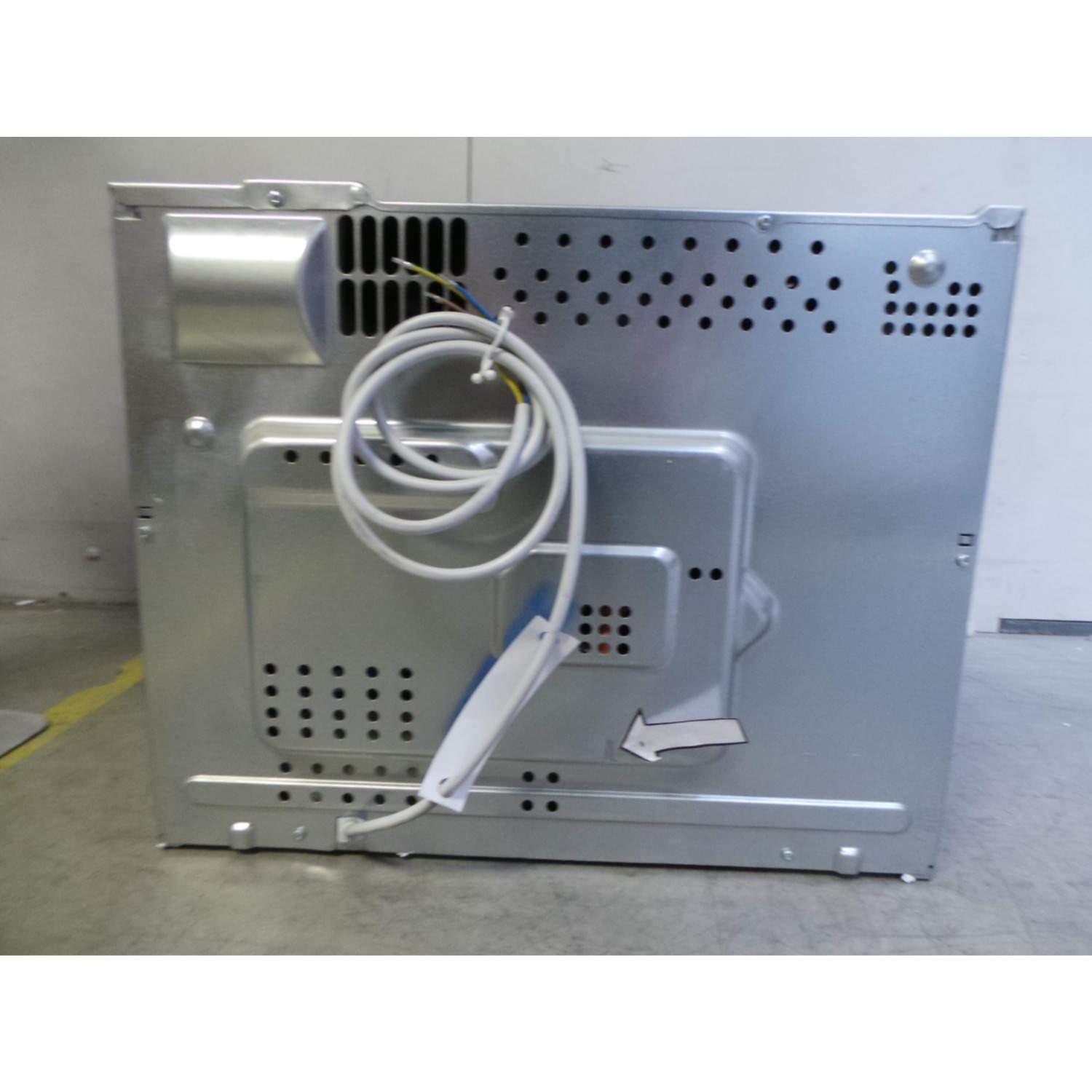 GRADE A2 Light cosmetic damage Neff C67P70N3GB Builtin Combination