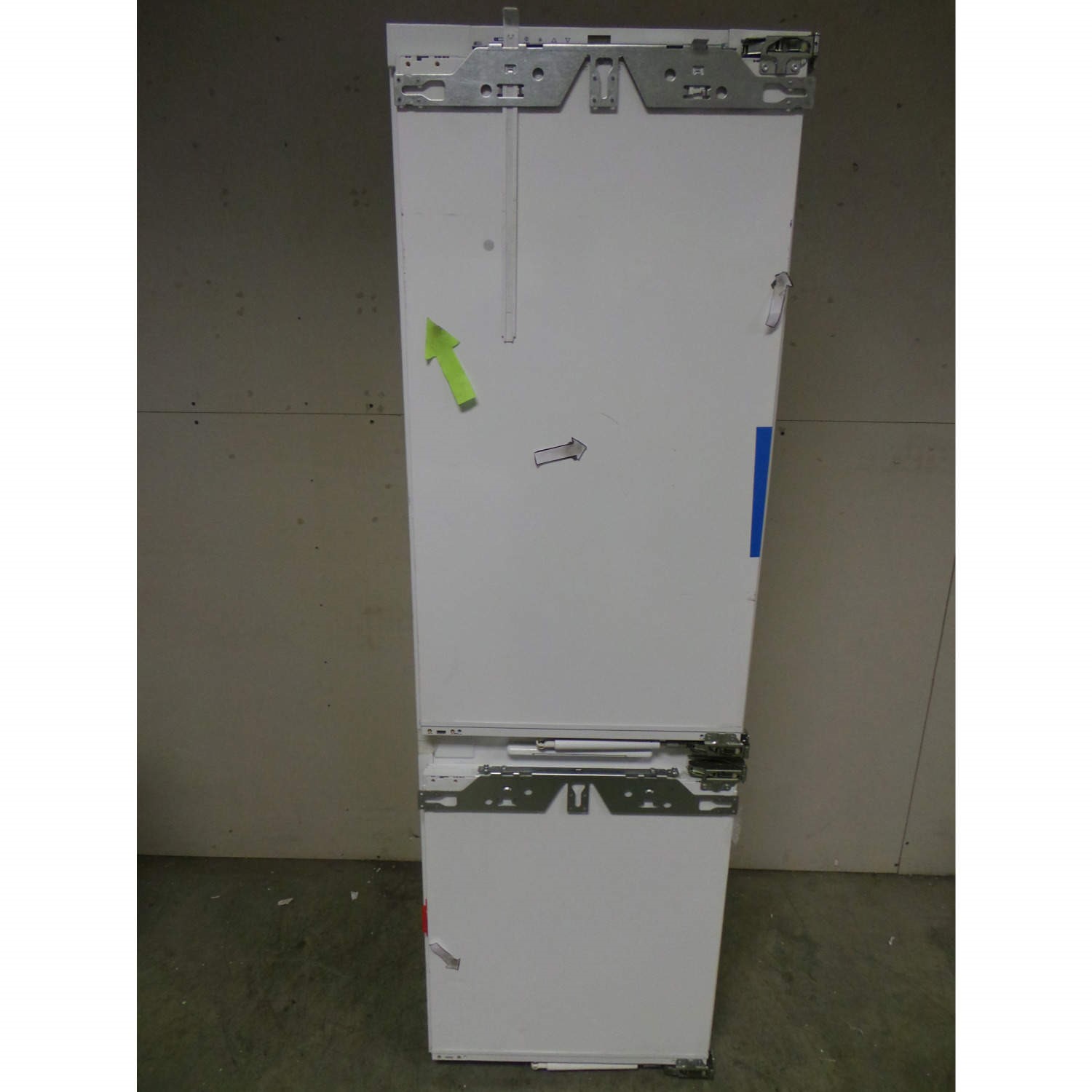 GRADE A2 Light cosmetic damage Liebherr ICBN3366 Biofresh