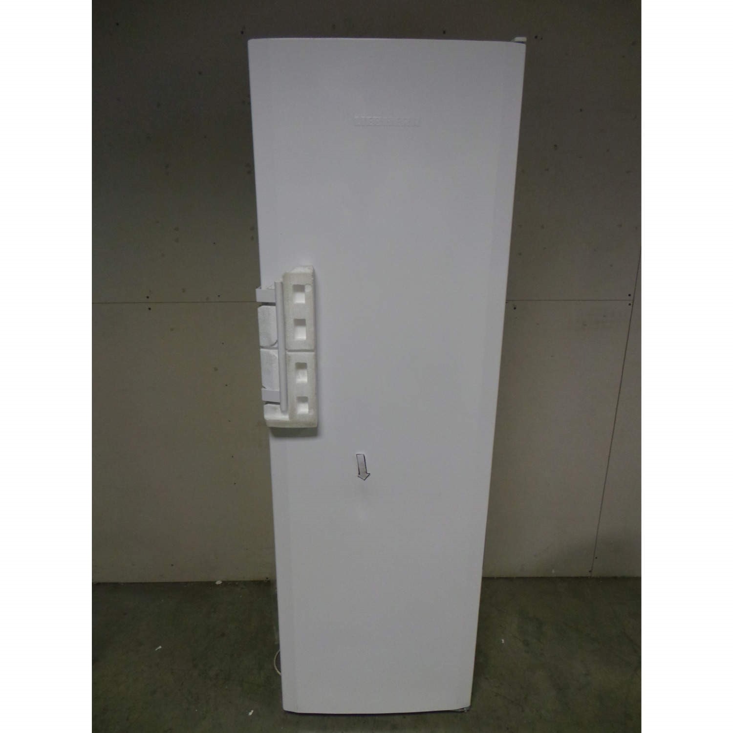 GRADE A3 Heavy cosmetic damage Liebherr KB4210 Comfort BioFresh 1