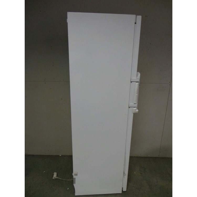 GRADE A3 - Heavy cosmetic damage - Liebherr KB4210 Comfort BioFresh 1.85m Freestanding Fridge