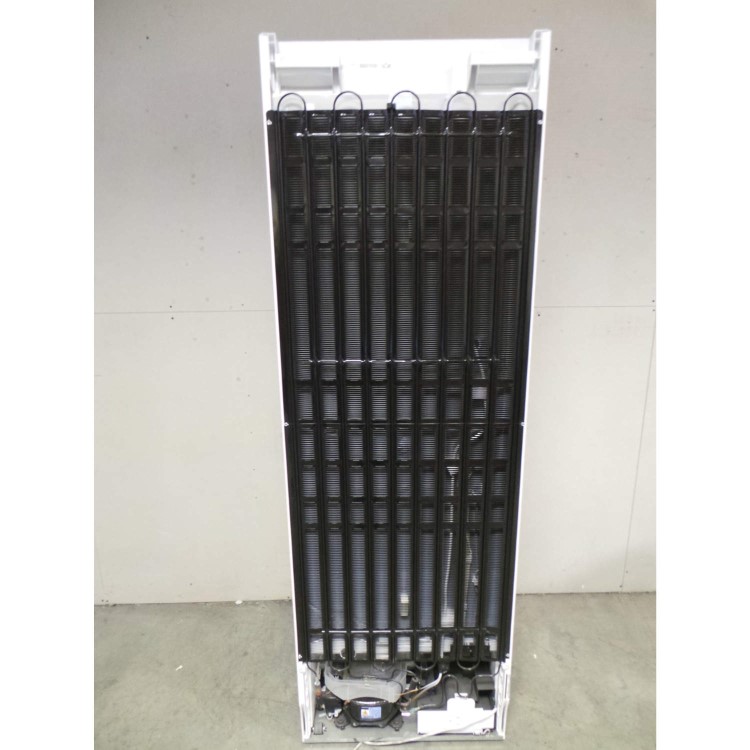 GRADE A3 - Heavy cosmetic damage - Liebherr KB4210 Comfort BioFresh 1.85m Freestanding Fridge