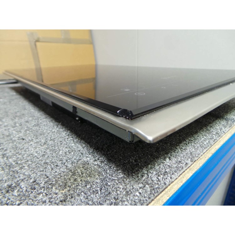GRADE A2 - Light cosmetic damage - Neff N54D30N2 30cm Wide Domino Touch Control Two Zone Induction Hob - Black