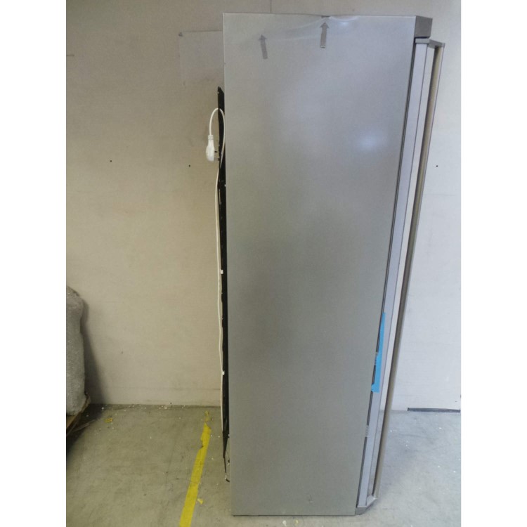 GRADE A2 - Light cosmetic damage - AEG S74010KDX0 Freestanding Fridge With Antifingerprint Stainless Steel Door