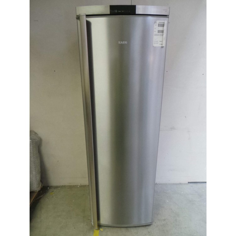 GRADE A2 - Light cosmetic damage - AEG S74010KDX0 Freestanding Fridge With Antifingerprint Stainless Steel Door