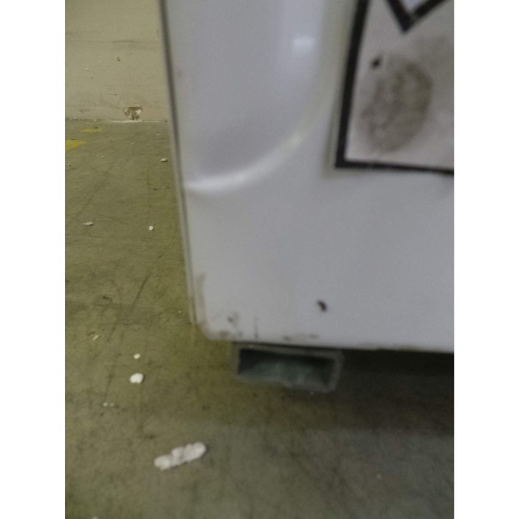 GRADE A3 - Heavy cosmetic damage - Hotpoint BHWM129 6.5kg 1200rpm Integrated Washing Machine