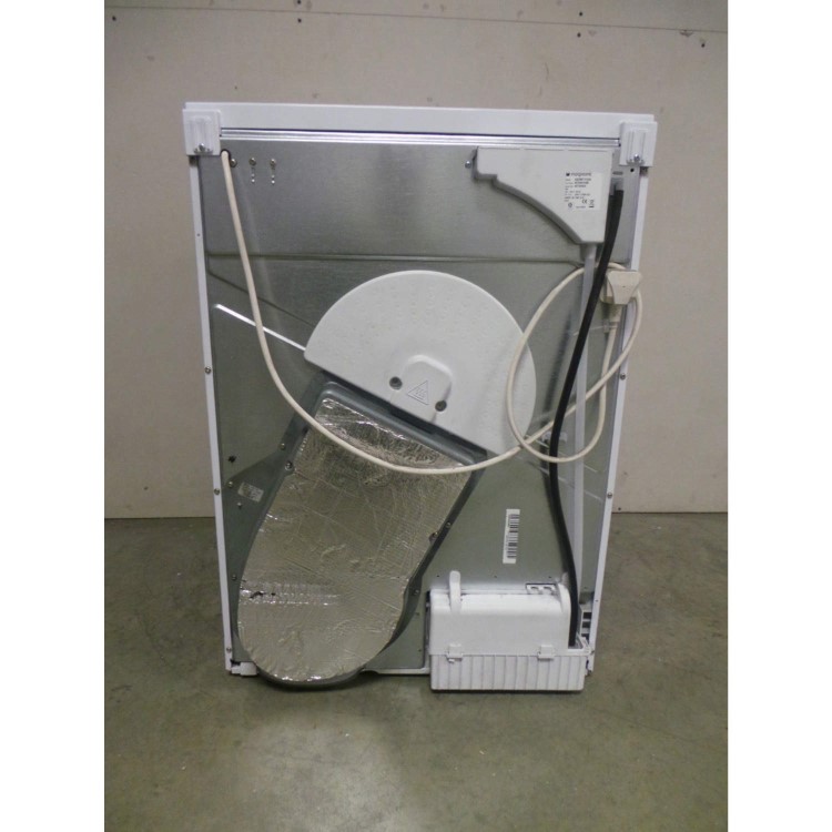 GRADE A2 - Light cosmetic damage - Hotpoint AQC9BF7I1 Aqualtis Freestanding Condenser Tumble Dryer White