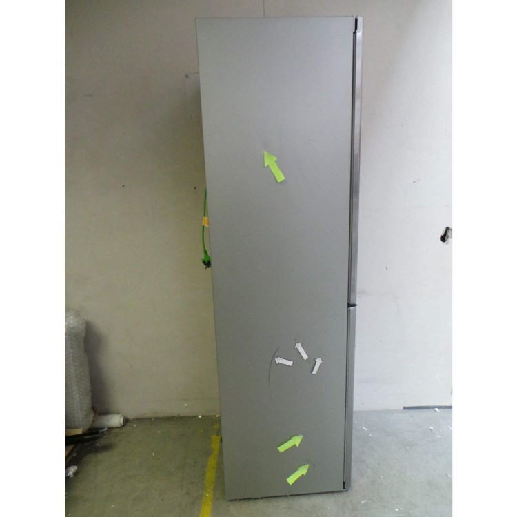GRADE A3  - Neff K5886X4GB Frost Free Freestanding Fridge Freezer in stainless steel doors