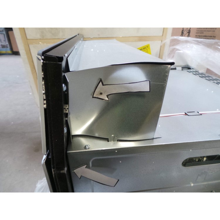 GRADE A3 - Heavy cosmetic damage - Belling BI60FP Fanned Electric Built-in Single Oven - White