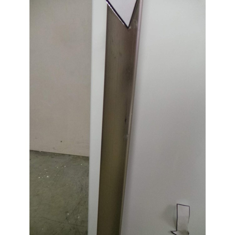 GRADE A3 - Heavy cosmetic damage - AEG A72710GNW0 227 Litre 185x60cm Freestanding Freezer - White