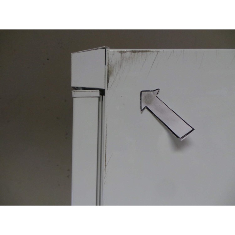 GRADE A3 - Heavy cosmetic damage - AEG A72710GNW0 227 Litre 185x60cm Freestanding Freezer - White