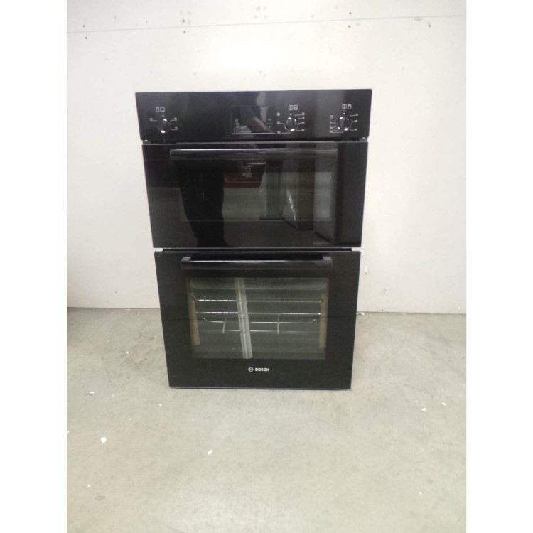 GRADE A2 - Light cosmetic damage - Bosch HBM13B261B Classixx Electric Built-in Double Fan Oven - Black