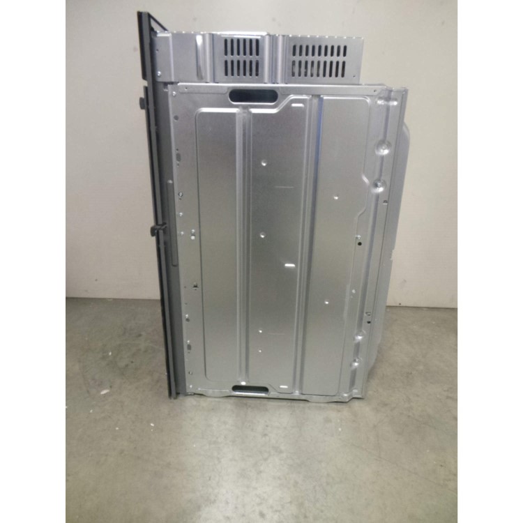 GRADE A2 - Light cosmetic damage - Bosch HBM13B261B Classixx Electric Built-in Double Fan Oven - Black