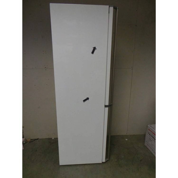 GRADE A3 - AEG S83420CTW2 White Frost Free Freestanding Fridge Freezer With ProFresh Drawer
