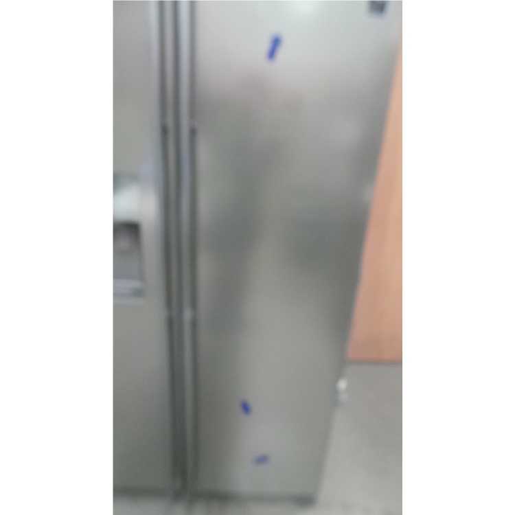 GRADE A3 - Samsung RS7567BHCSP H-series American Fridge Freezer With Ice And Water Dispenser - Silver