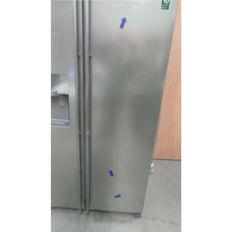 GRADE A3 - Samsung RS7567BHCSP H-series American Fridge Freezer With Ice And Water Dispenser - Silver