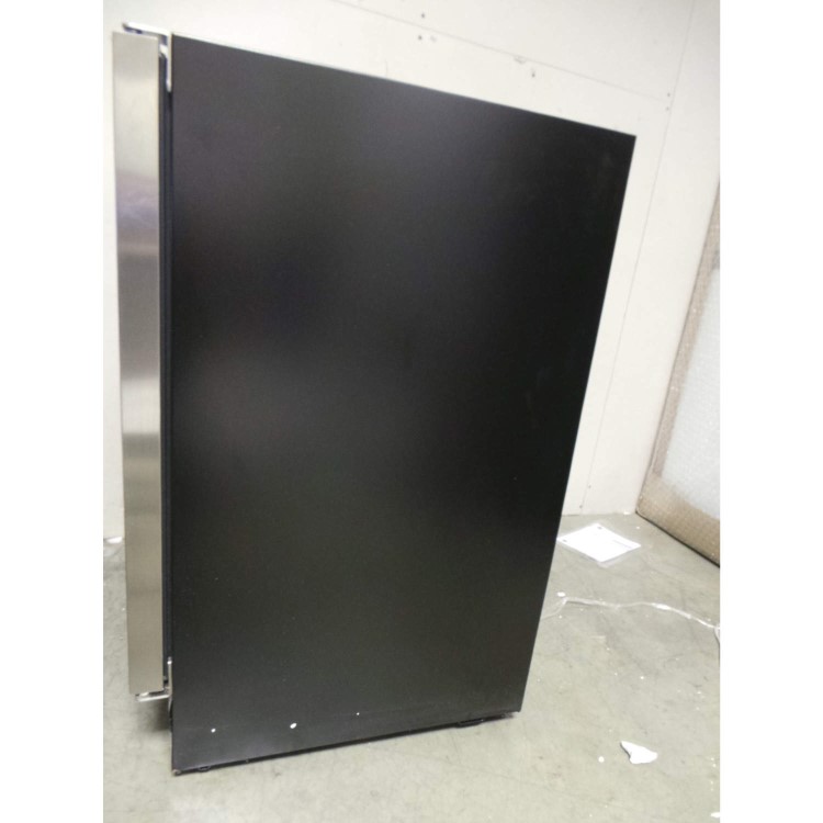 GRADE A2 - Light cosmetic damage - Baumatic BWC605SS Dual Zone 46 Bottle Wine Cooler Black And Stainless Steel