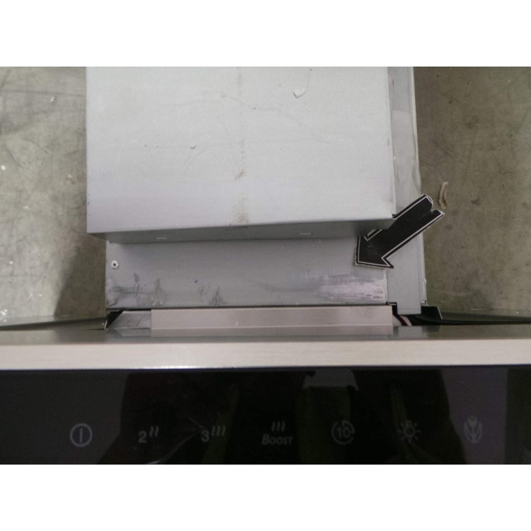 GRADE A3 - Heavy cosmetic damage - De Dietrich DHD1187X 90cm Wide Flat Glass Chimney Cooker Hood Stainless Steel