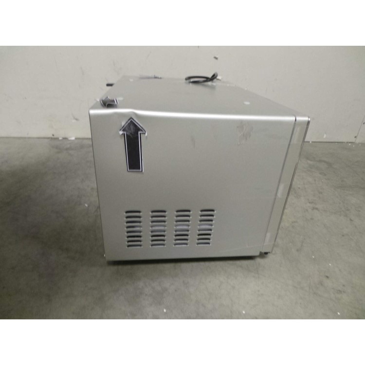 GRADE A3 - Heavy cosmetic damage - Bosch HMT72M450B 800W Freestanding Microwave in Stainless steel