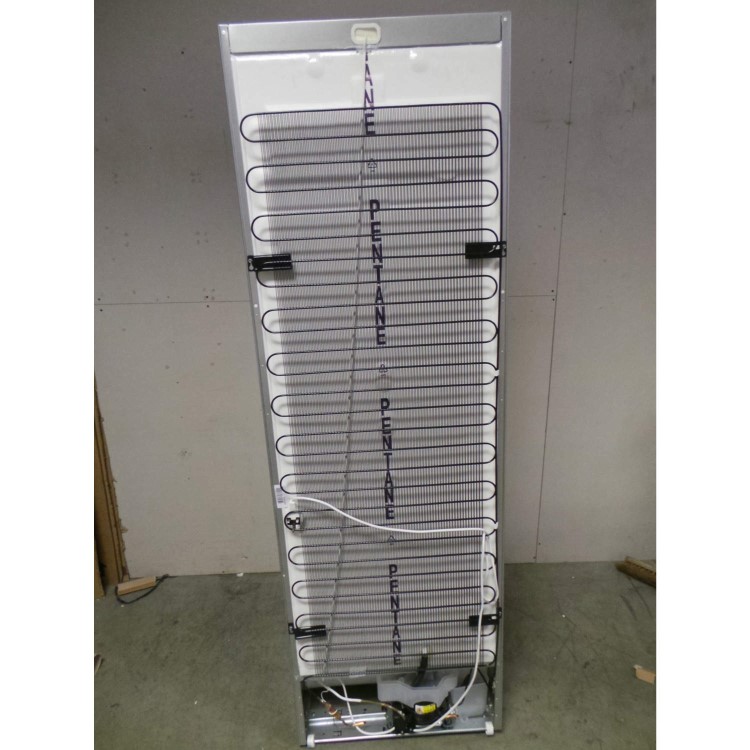 GRADE A3 - Heavy cosmetic damage - AEG S74010KDX0 Freestanding Fridge With Antifingerprint Stainless Steel Door
