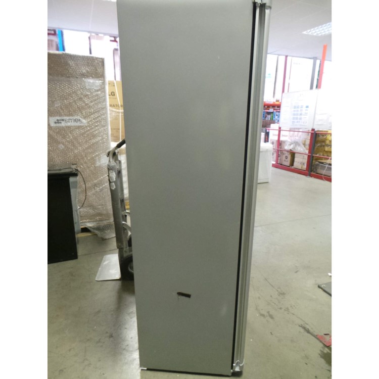 GRADE A3 - Heavy cosmetic damage - Bosch KSW30V80GB 120 Bottle Freestanding Wine Cooler - Silver