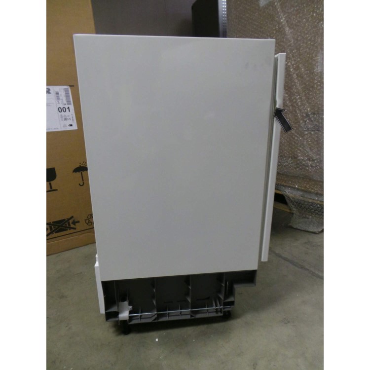 GRADE A2 - Light cosmetic damage - Zanussi ZQA14030DA Integrated Under Counter Fridge