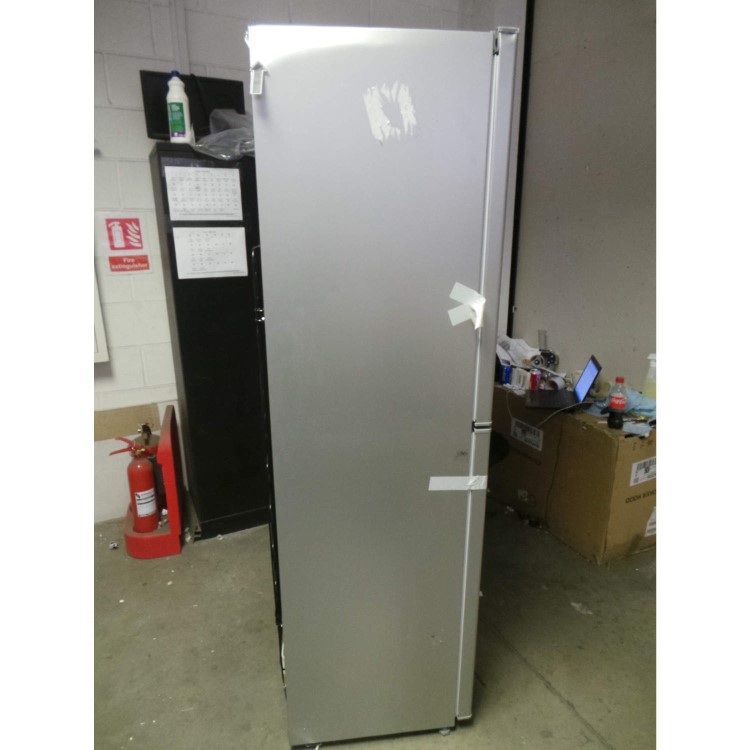 GRADE A3 - Heavy cosmetic damage - Beko CF6914APS 175L 190x60cm Wide Freestanding Fridge Freezer - Silver