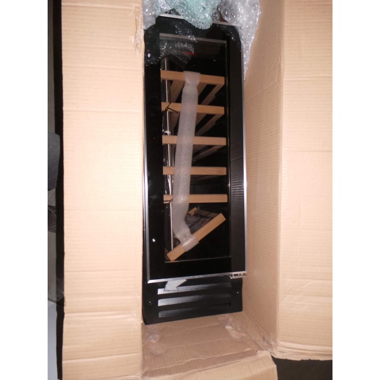 GRADE A3 - Heavy cosmetic damage - Baumatic BWC305SS 30cm Electronic Wine Cooler With Built-in Possibility