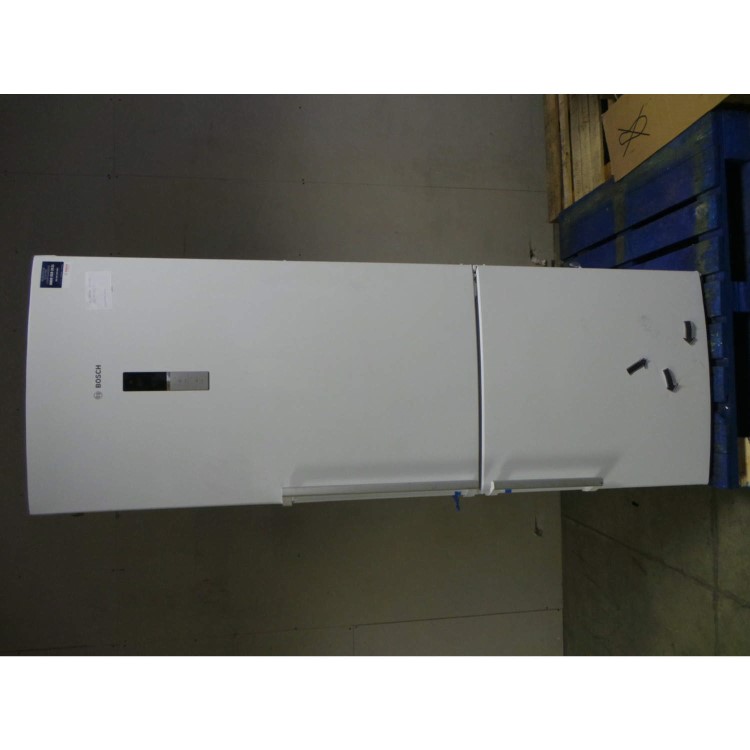 GRADE A3 - Heavy cosmetic damage - Bosch KGN49AW24G Frost Free 200x70cm Freestanding Fridge Freezer In White