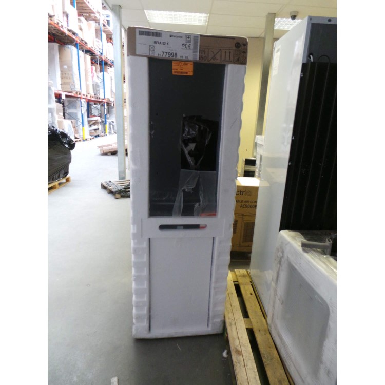 GRADE A3 - Heavy cosmetic damage - Hotpoint RFAA52K Ice Diamond Freestanding Fridge Freezer Shiny Black
