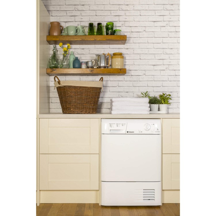 GRADE A1 - As new but box opened - Hotpoint FETC70CP 7kg Freestanding Condenser Tumble Dryer Polar White