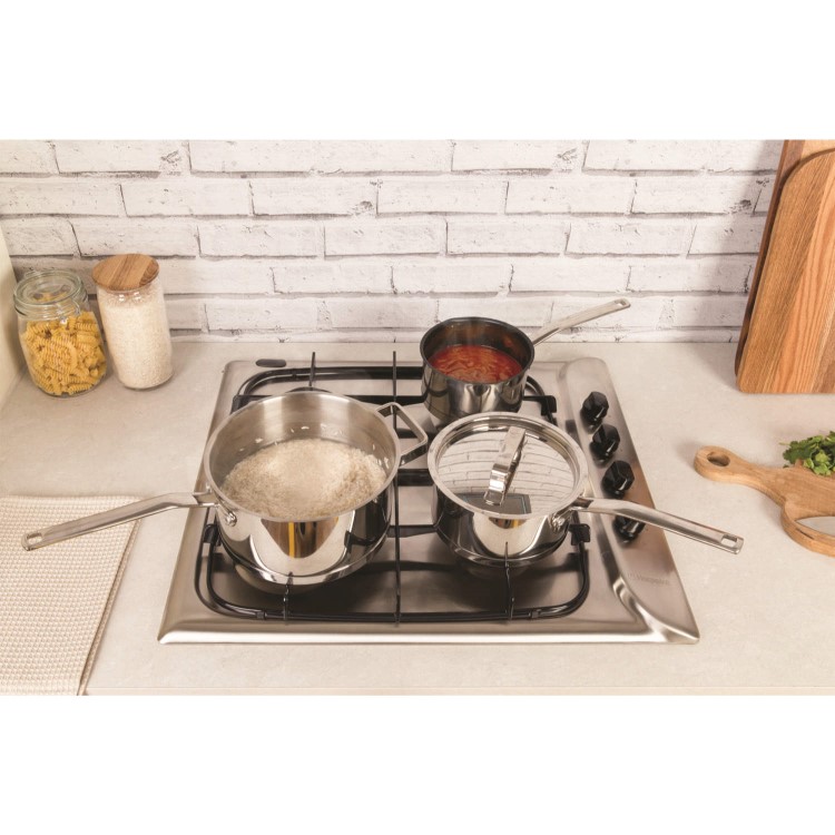 GRADE A2 - Light cosmetic damage - Hotpoint G640SX 60cm Wide 4 Burner Gas Hob With Flame Failure