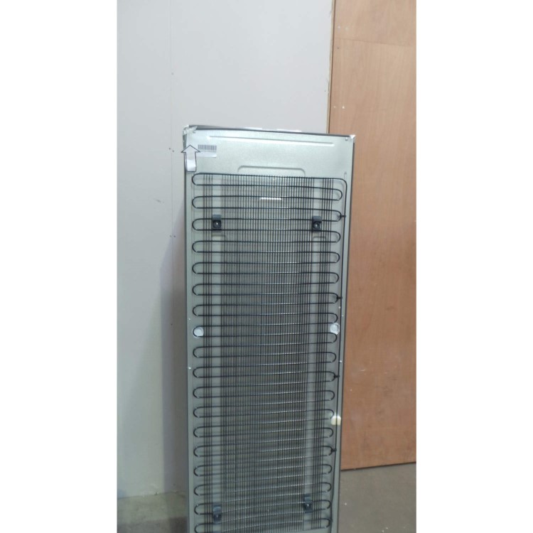GRADE A3 - Heavy cosmetic damage - Daewoo RN305NS 55cm Wide Freestanding Frost Free Fridge Freezer Silver
