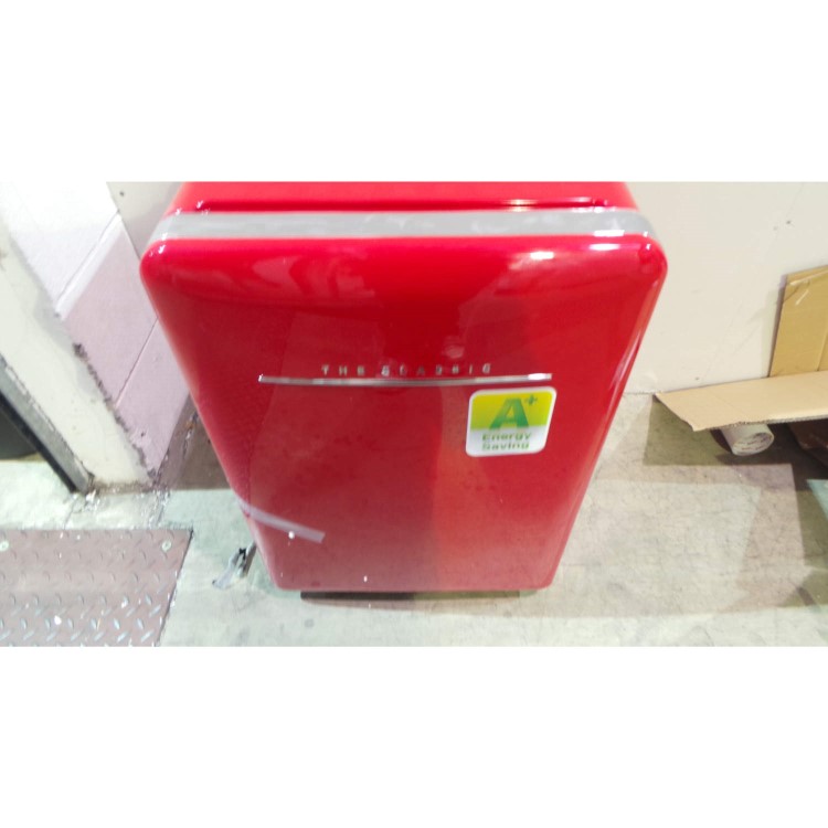 GRADE A2 - Light cosmetic damage - Daewoo FR080RR Retro Style Fridge Red