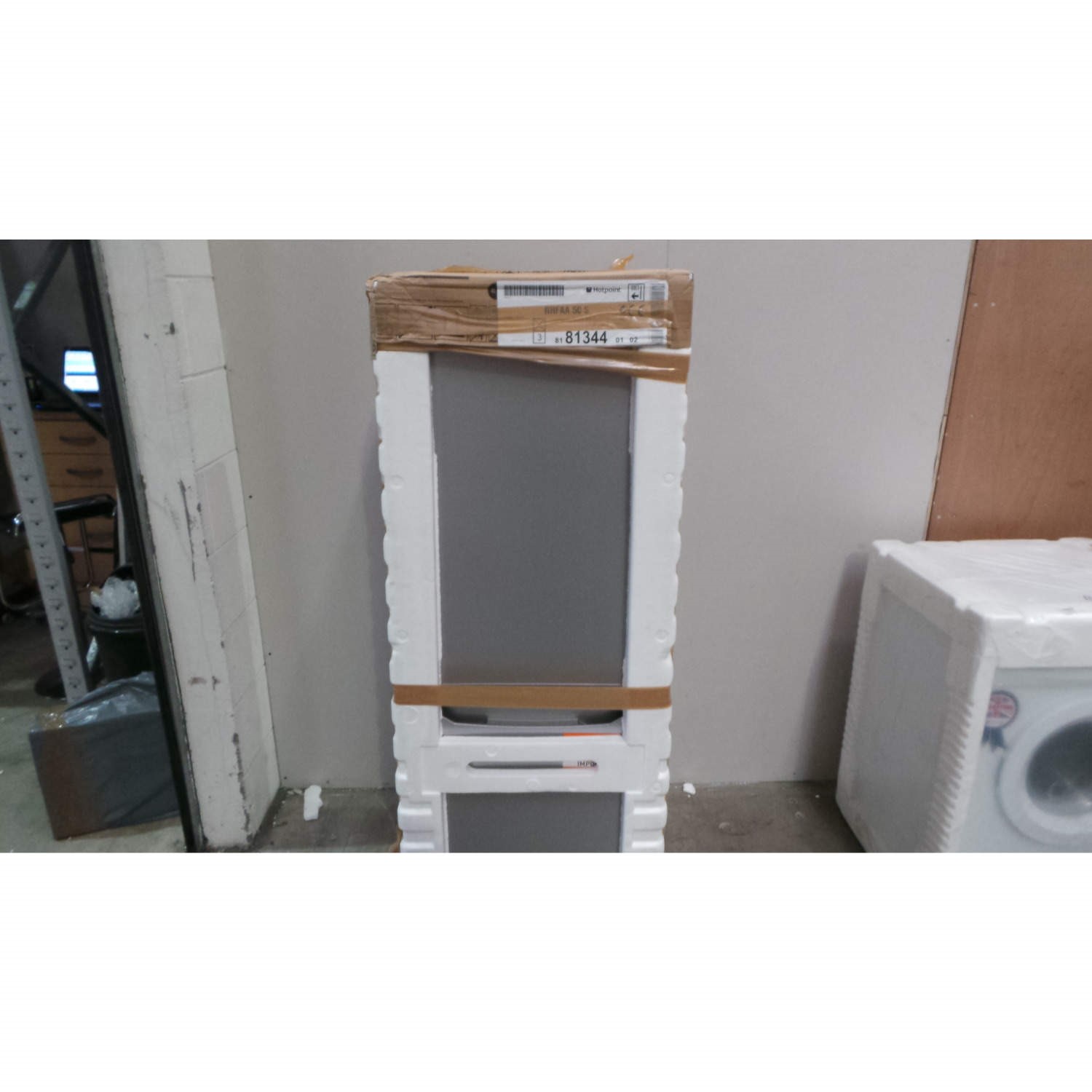 GRADE A2 Light cosmetic damage Hotpoint NRFAA50S Ice Diamond