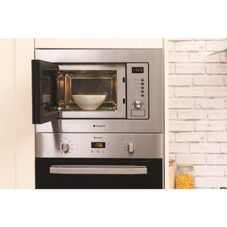 GRADE A1 - As new but box opened - Hotpoint MWH1221X 20 Litre Microwave Oven With Grill - Stainless Steel