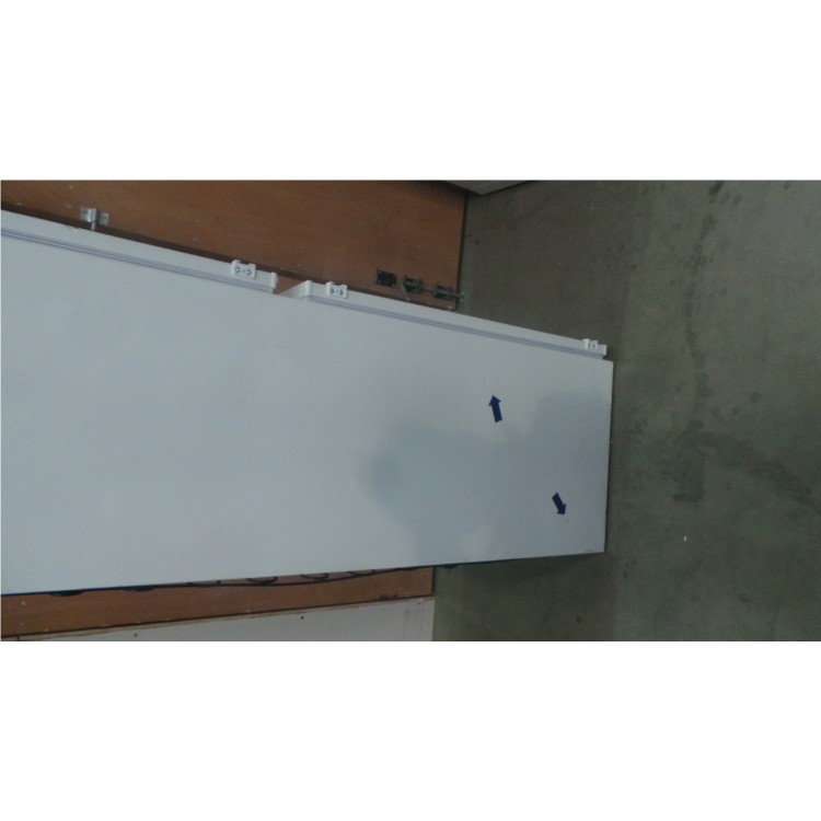GRADE A3 - Matrix MFC501 50-50 Integrated Fridge Freezer