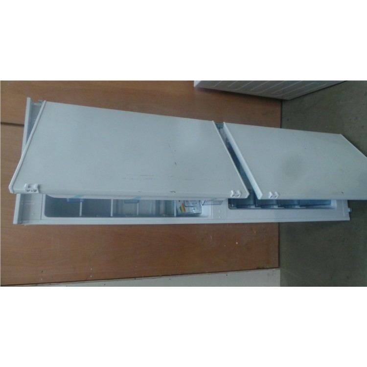 GRADE A3 - Matrix MFC501 50-50 Integrated Fridge Freezer
