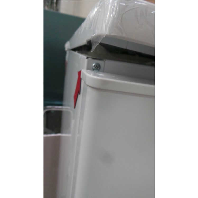 GRADE A3 - LEC TF50152 50cm Wide 1.52m Tall Freestanding Fridge Freezer White