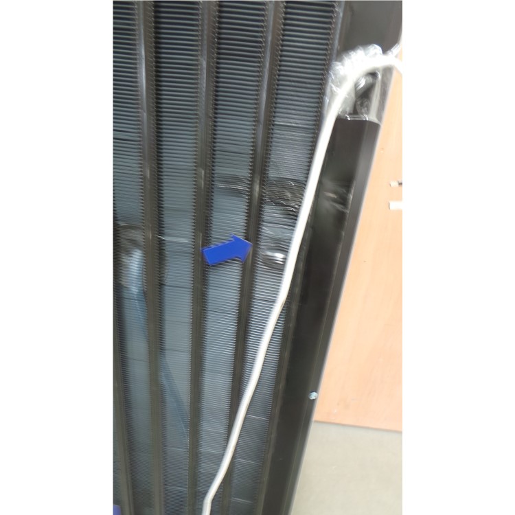 GRADE A3 - Hotpoint FFAA52S Ice Diamond Freestanding Fridge Freezer Silver