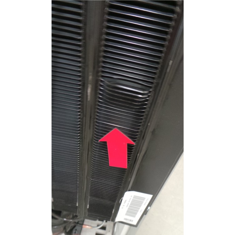 GRADE A3 - Hotpoint FFAA52S Ice Diamond Freestanding Fridge Freezer Silver