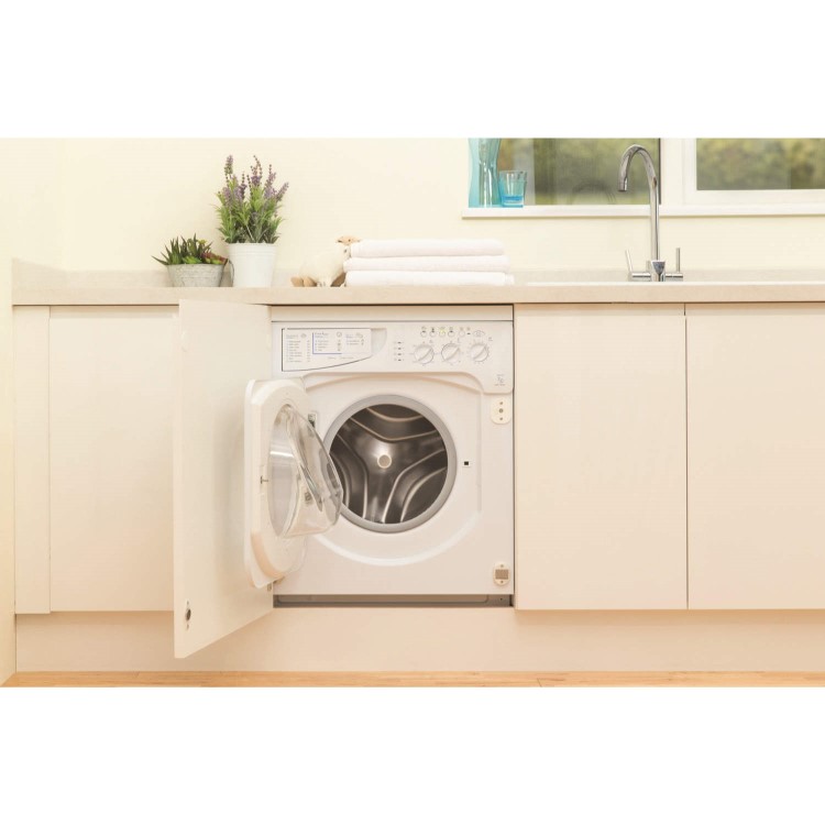 GRADE A1 - Indesit IWME147 7kg 1400rpm Integrated Washing Machine