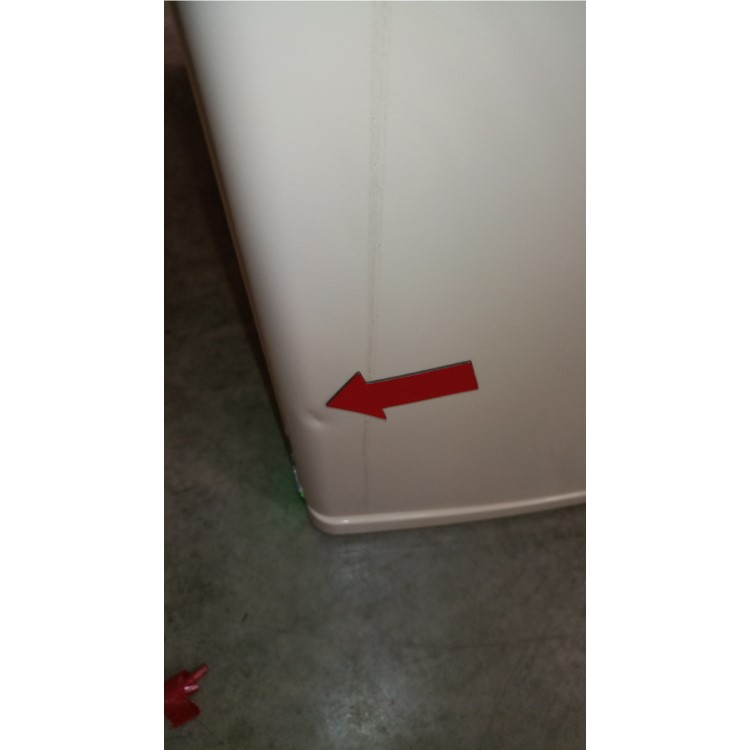GRADE A3 - Servis R60170C 61cm Wide Retro Style Freestanding Fridge - Cream